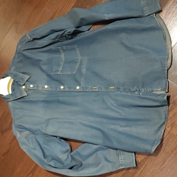 NWT MCKENZIE TRIBE DENIM SHIRT SIZE LARGE. - Picture 13 of 16